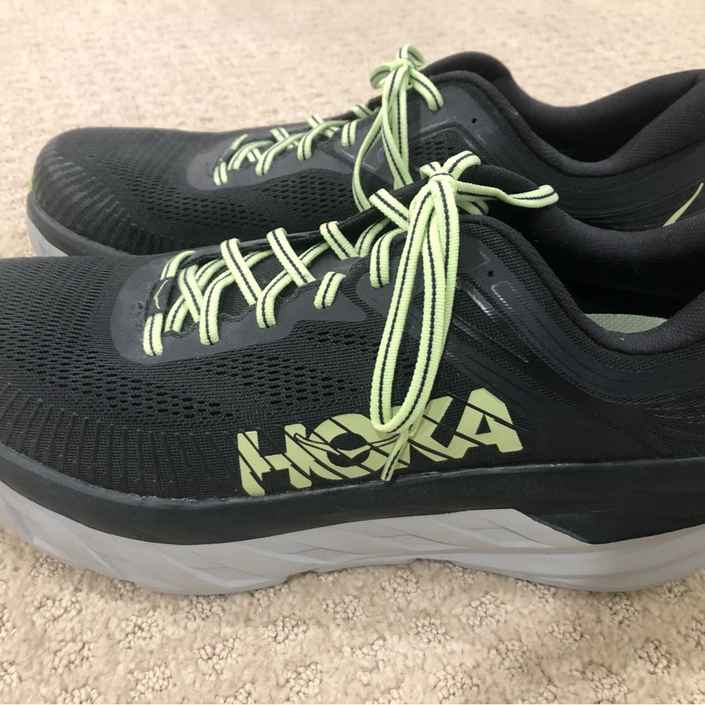 NEW Never Worn Mens Hoka Bondi 7